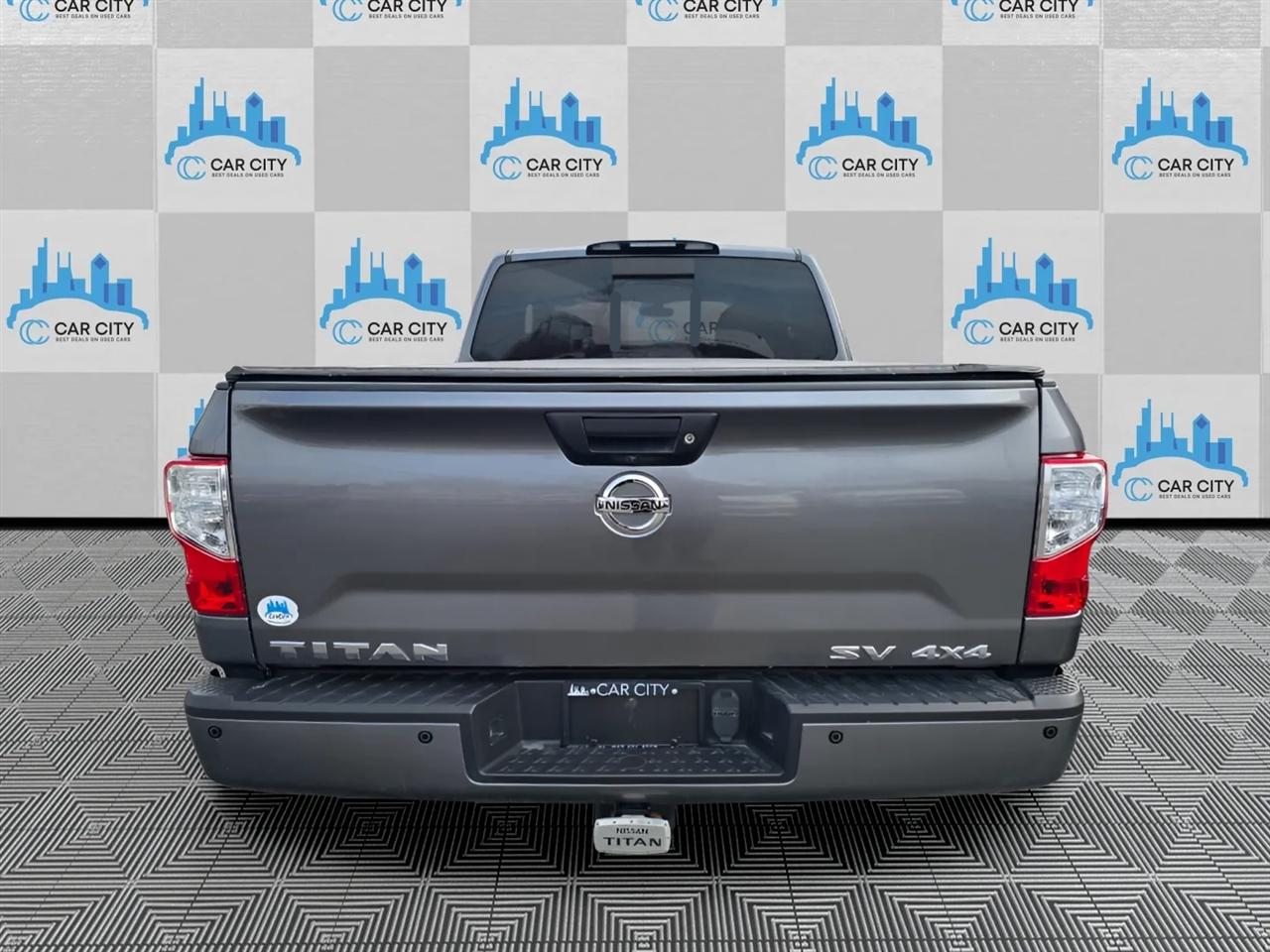 Nissan Titan SV King Cab 4WD 2018