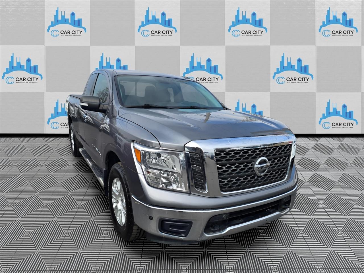 Nissan Titan SV King Cab 4WD 2018