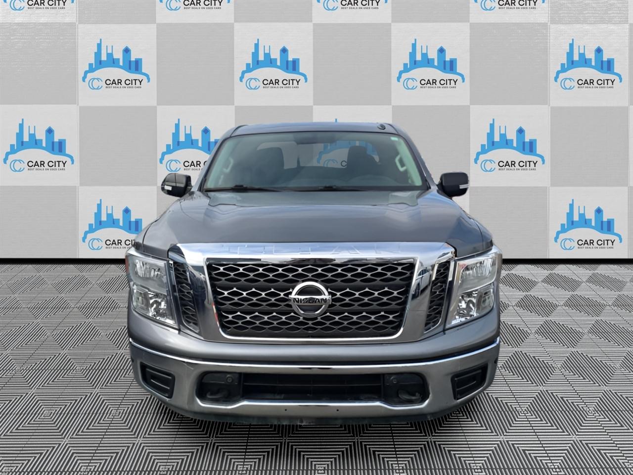 Nissan Titan SV King Cab 4WD 2018