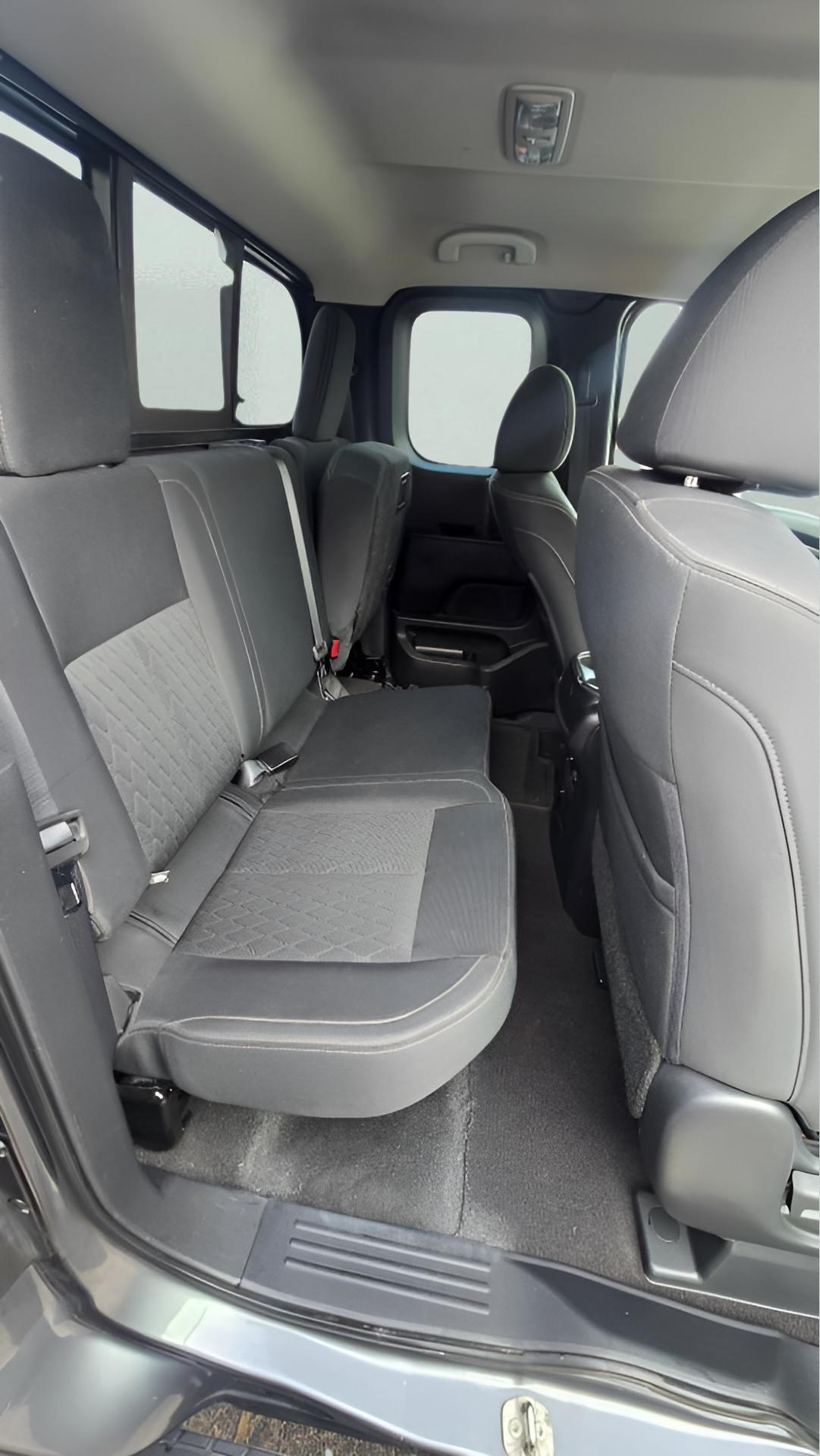 Nissan Titan SV King Cab 4WD 2018