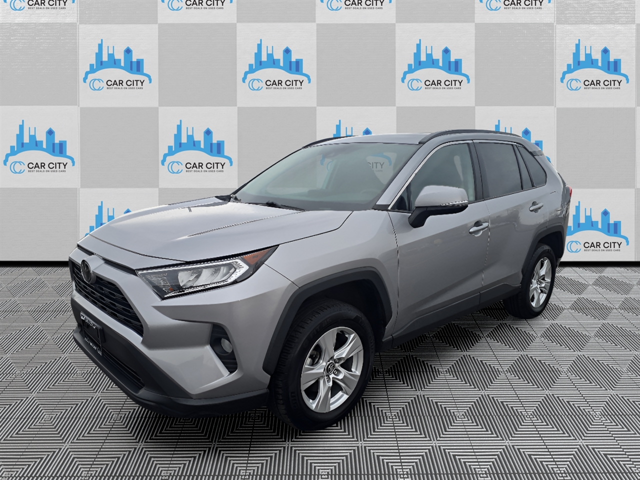 Toyota RAV4 XLE AWD 2020
