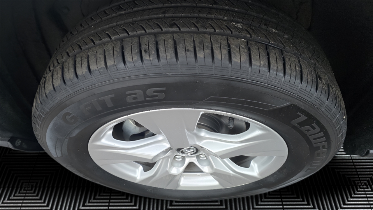 Toyota RAV4 XLE AWD 2020