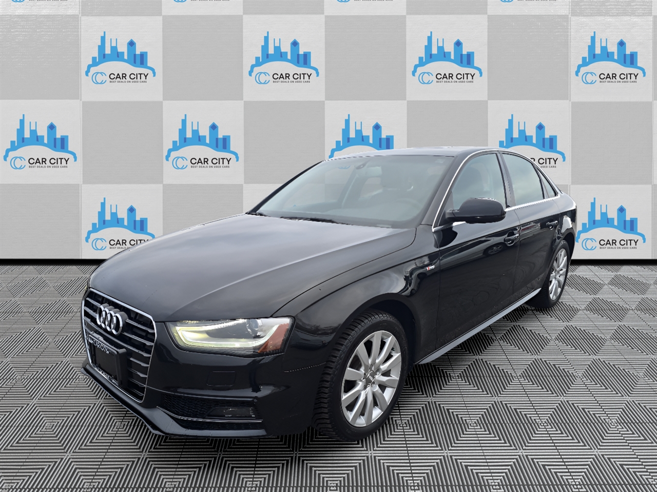 2015 Audi A4 2.0T Quattro photo 2