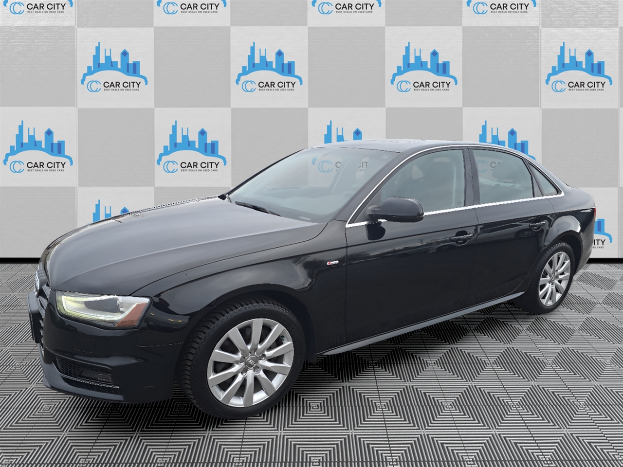 2015 Audi A4 2.0T Quattro photo 3