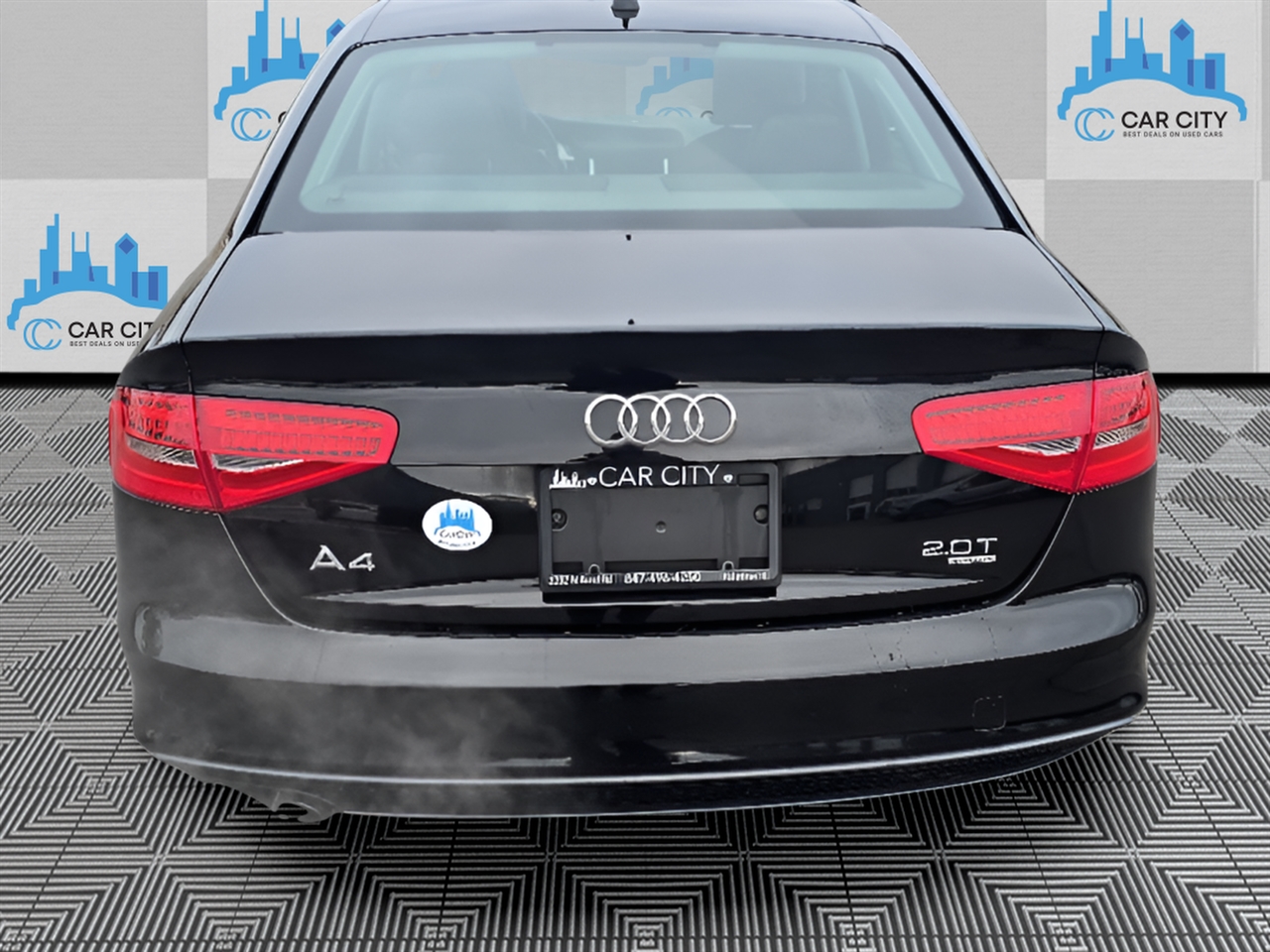 Audi A4 2.0T Sedan quattro Tiptronic 2015
