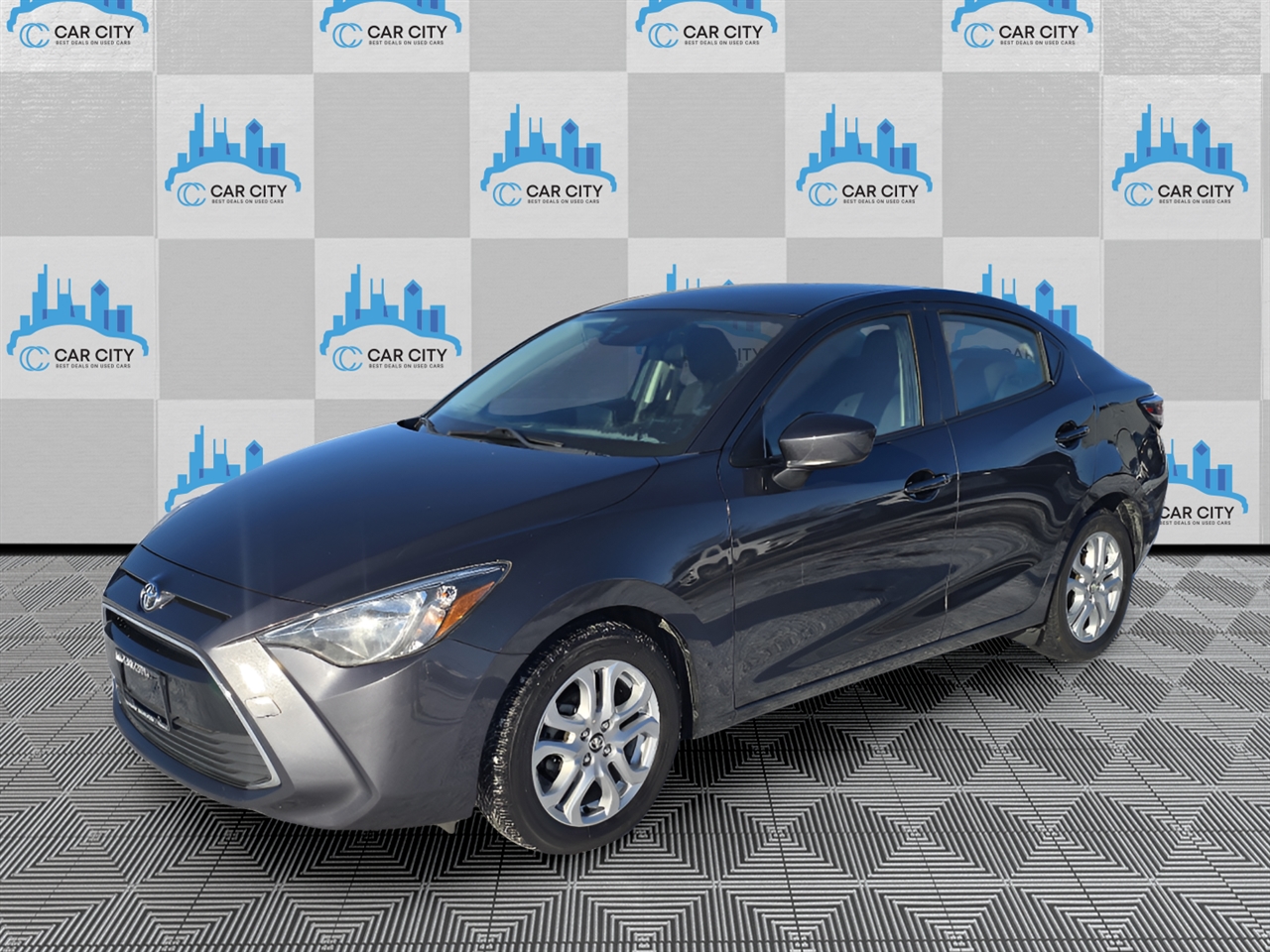 Toyota Yaris iA 6A 2018