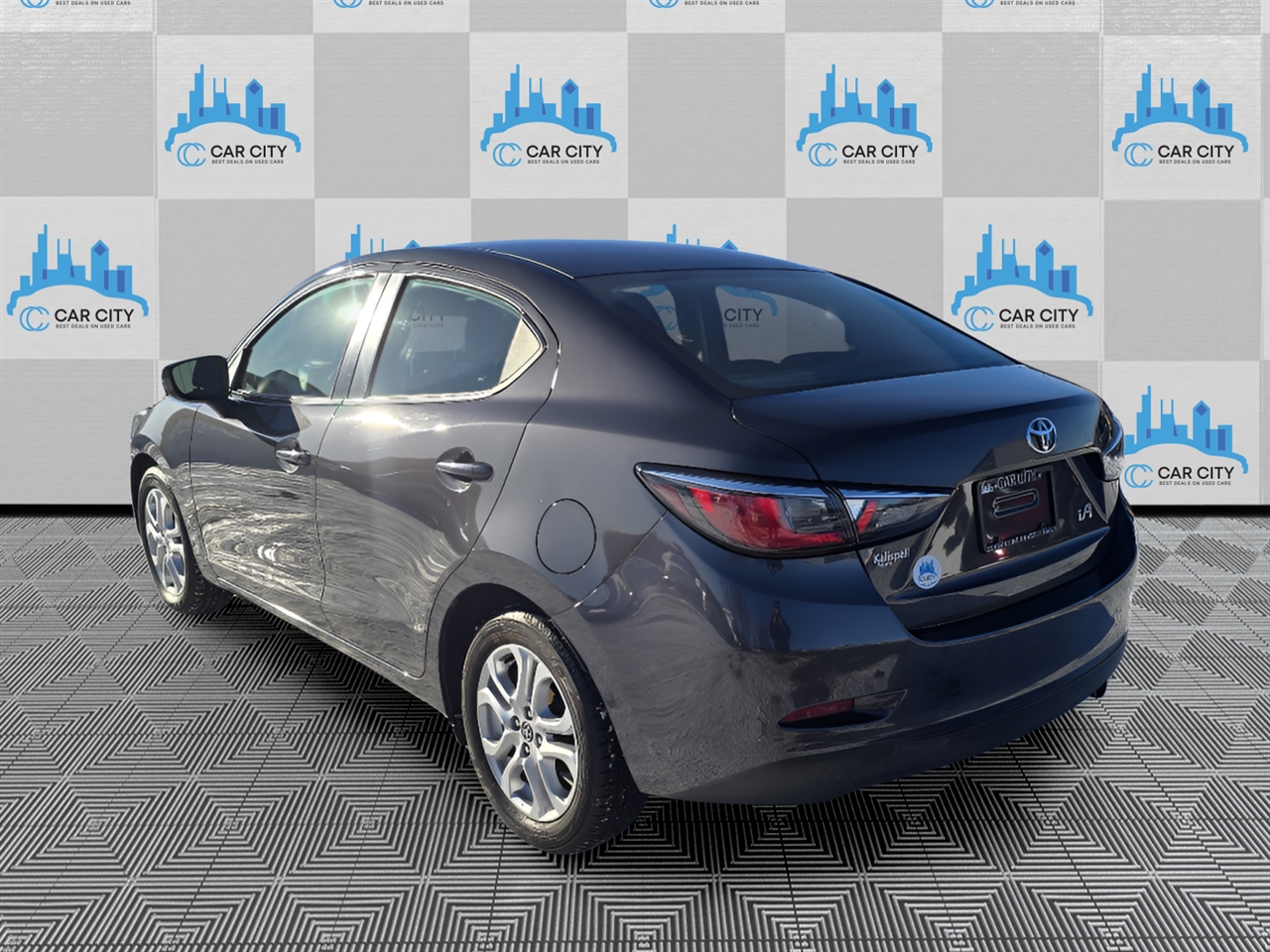 Toyota Yaris iA 6A 2018