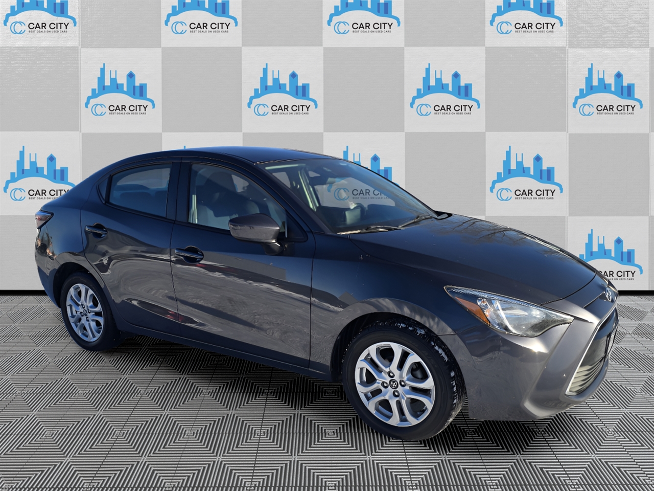 Toyota Yaris iA 6A 2018