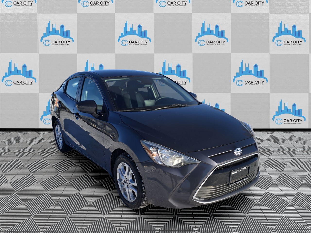 Toyota Yaris iA 6A 2018