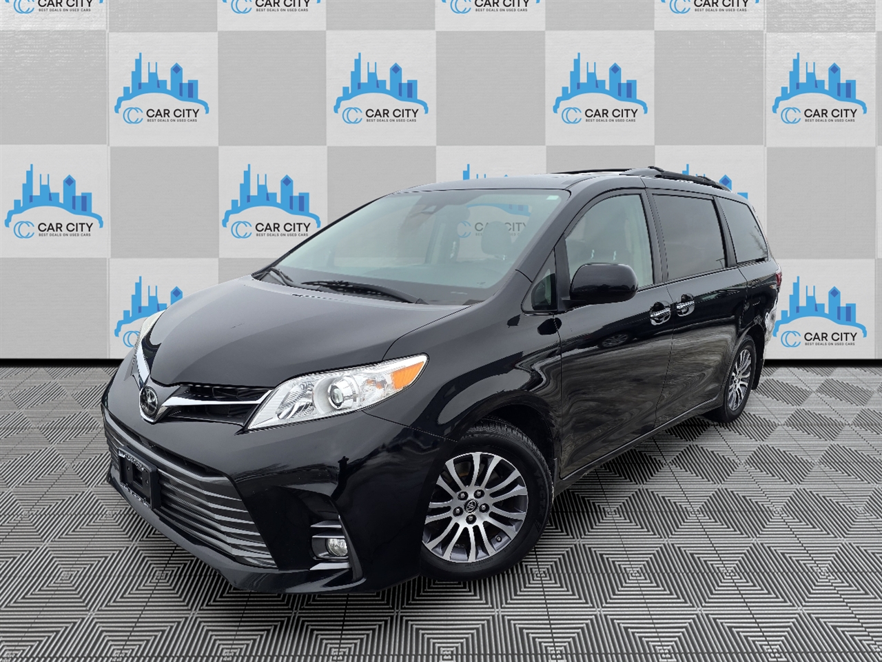 Toyota Sienna Limited Premium 7-Passenger 2019