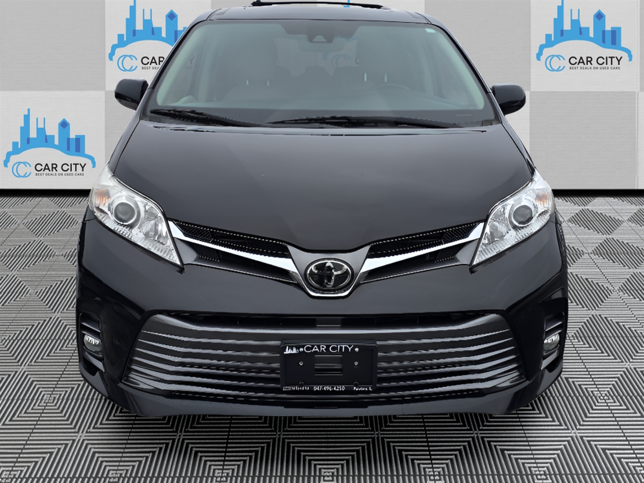 Toyota Sienna Limited Premium 7-Passenger 2019