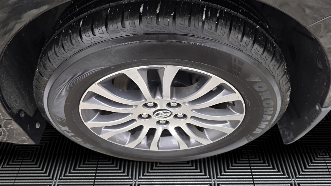 Toyota Sienna Limited Premium 7-Passenger 2019