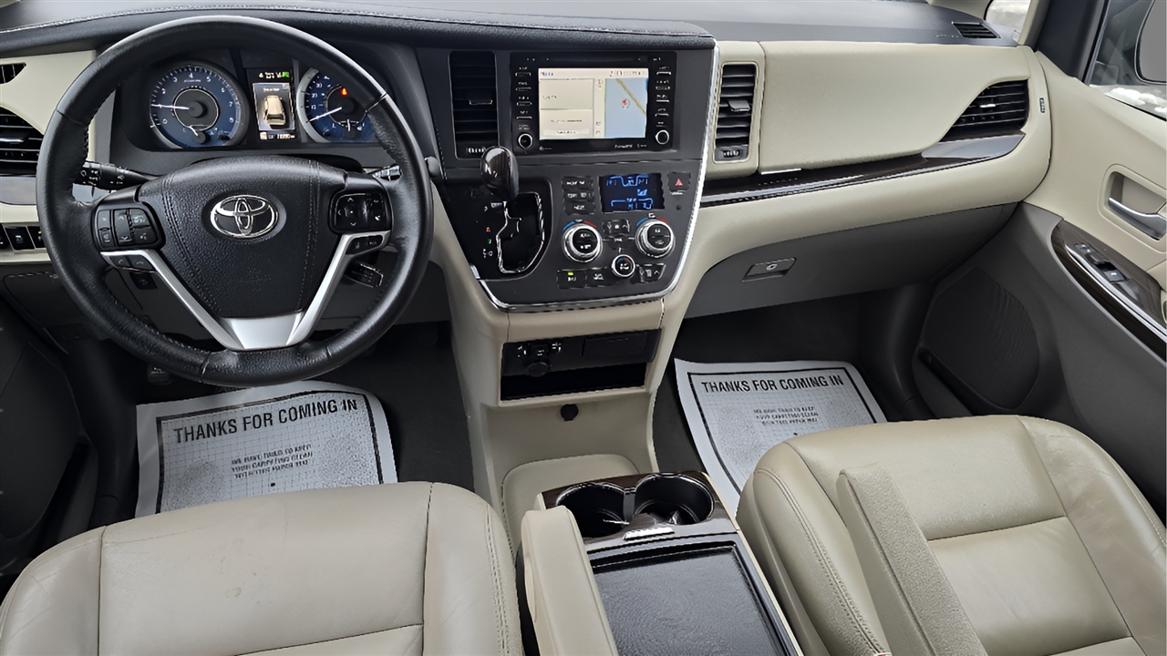 Toyota Sienna Limited Premium 7-Passenger 2019