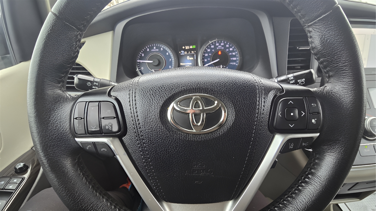 Toyota Sienna Limited Premium 7-Passenger 2019