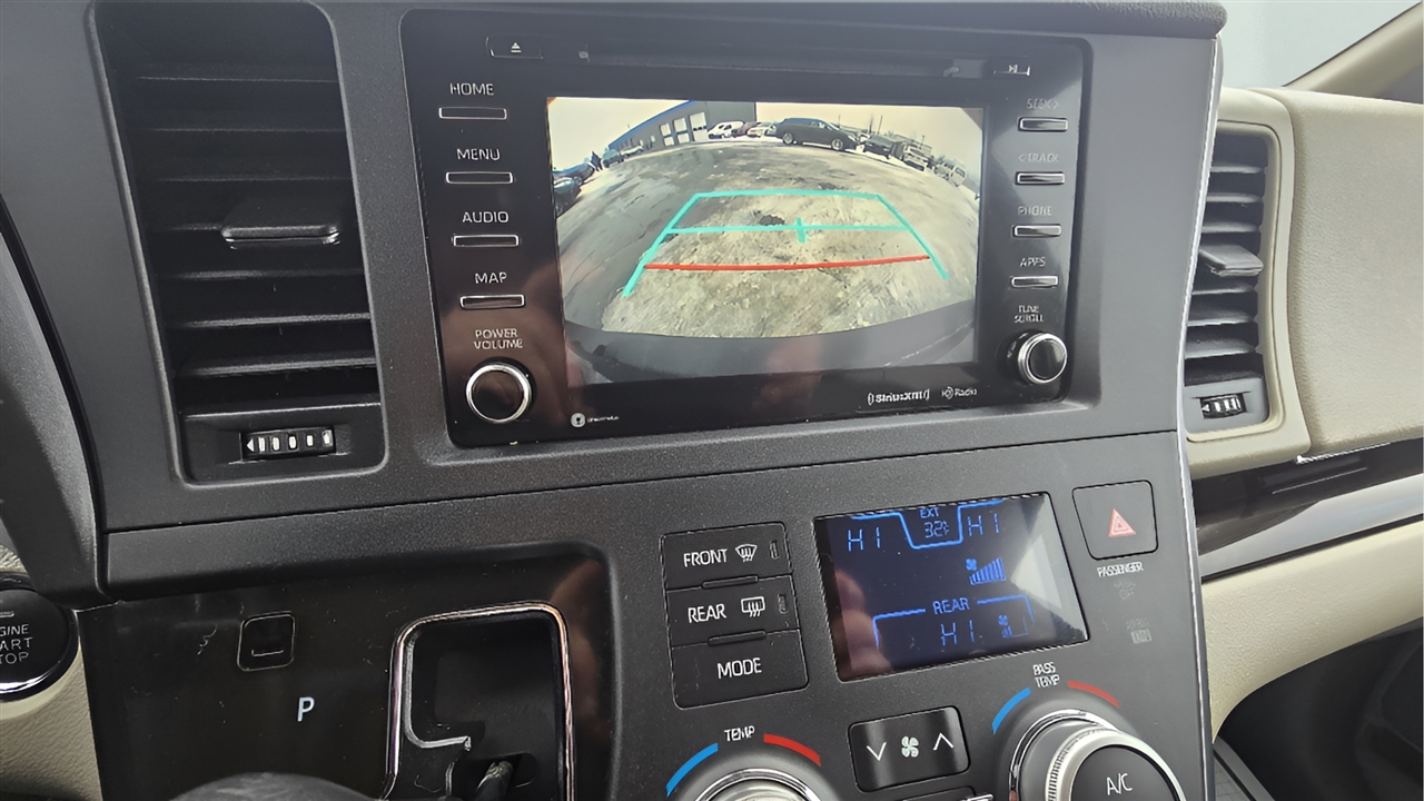 Toyota Sienna Limited Premium 7-Passenger 2019