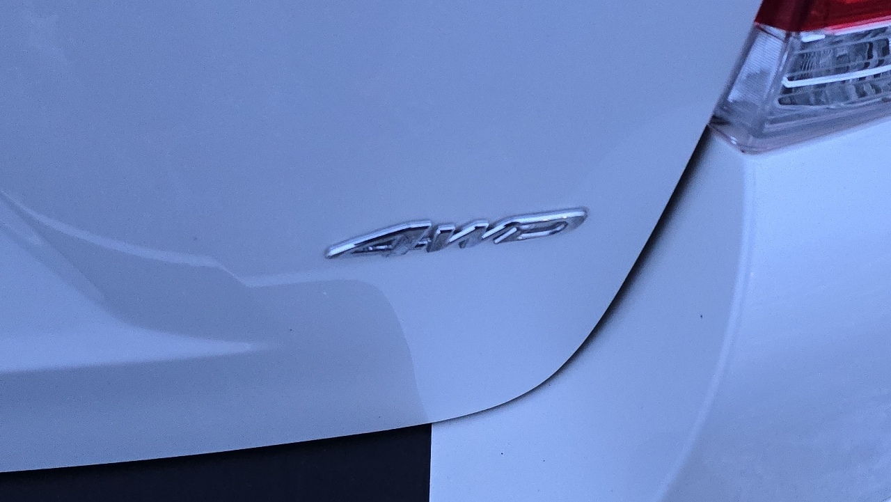 Toyota Highlander Base 4WD 2013