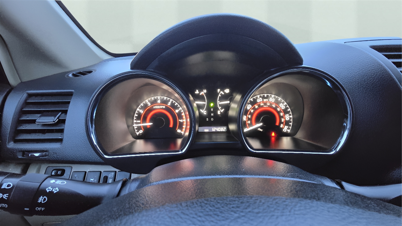 Toyota Highlander Base 4WD 2013