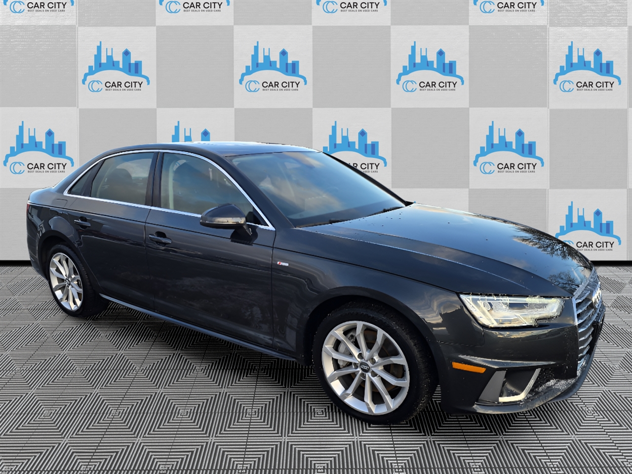 Audi A4 2.0 TFSI Premium Plus quattro 7A 2019