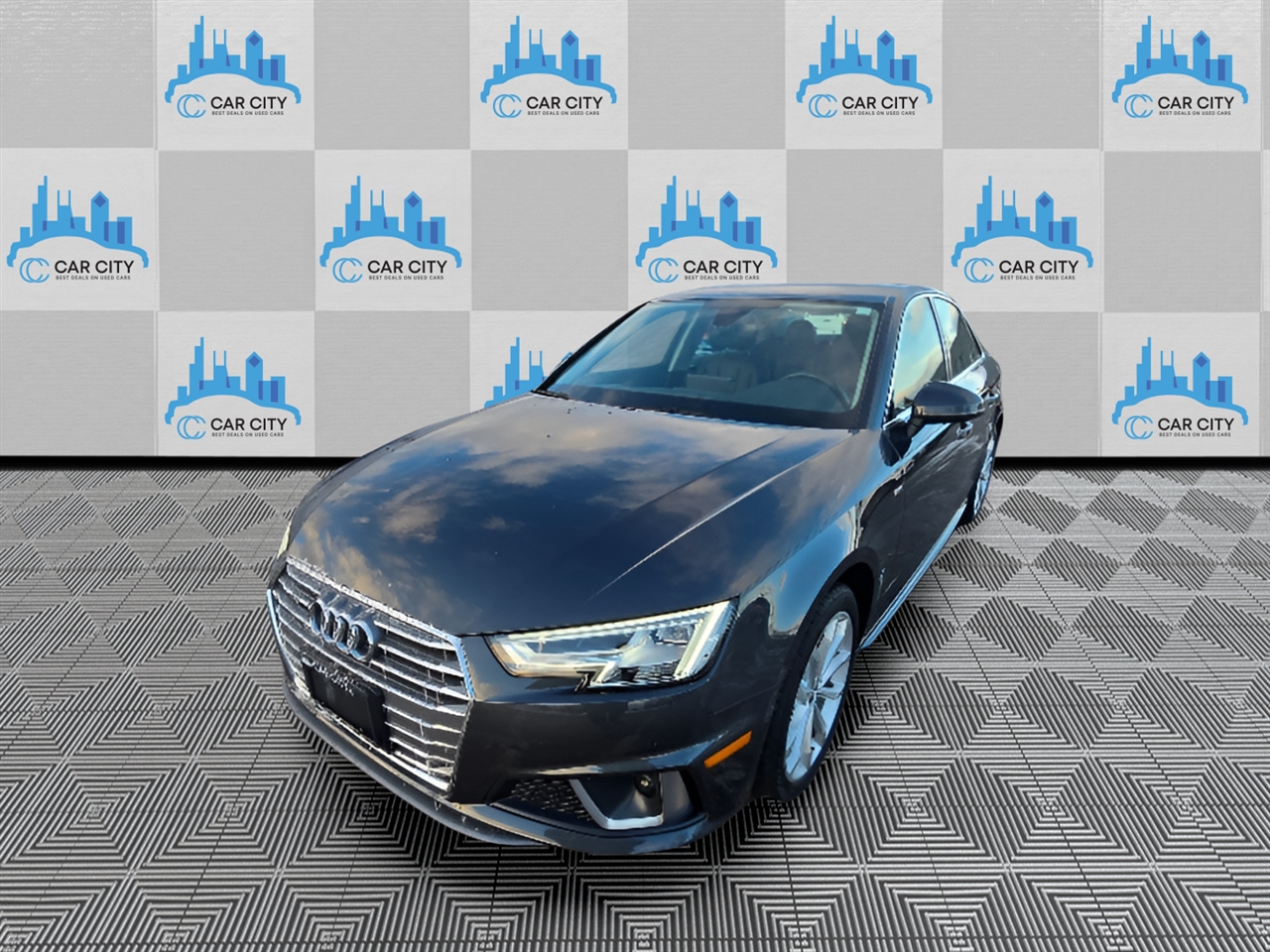 Audi A4 2.0 TFSI Premium Plus quattro 7A 2019