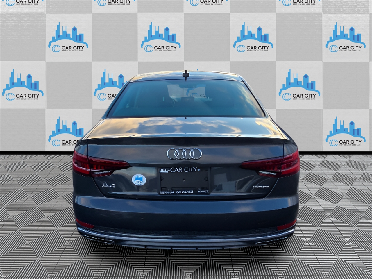 Audi A4 2.0 TFSI Premium Plus quattro 7A 2019
