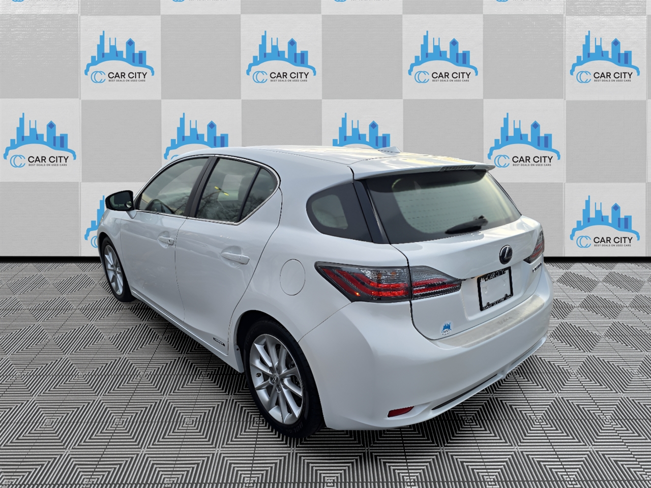Lexus CT 200h Base 2011