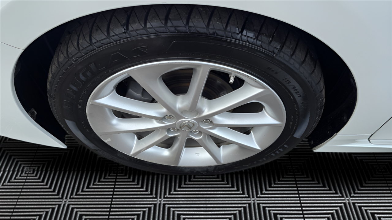 Lexus CT 200h Base 2011