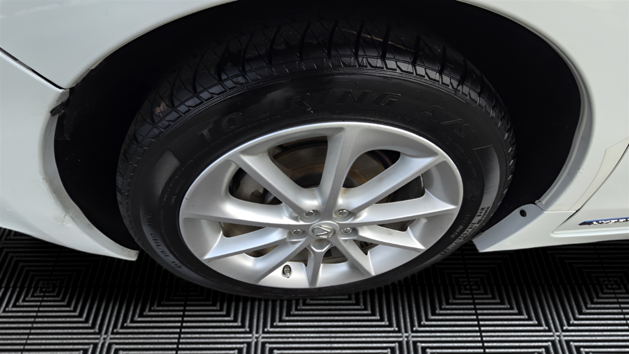 Lexus CT 200h Base 2011