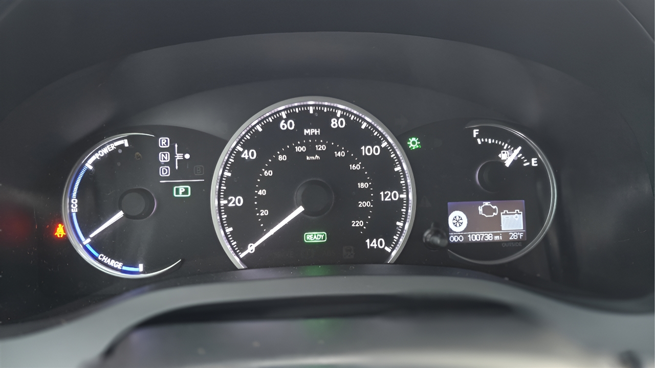 Lexus CT 200h Base 2011