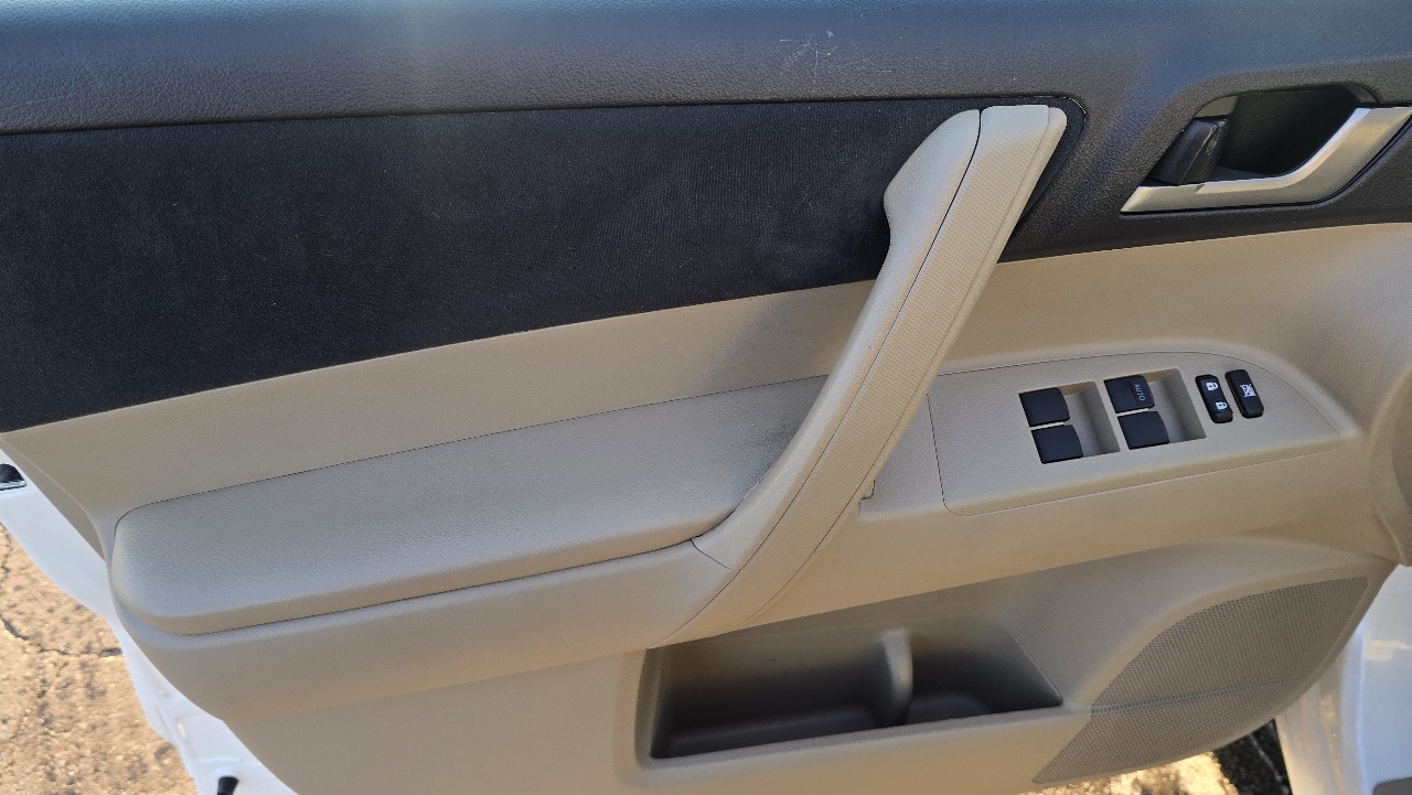 Toyota Highlander 4WD 2013