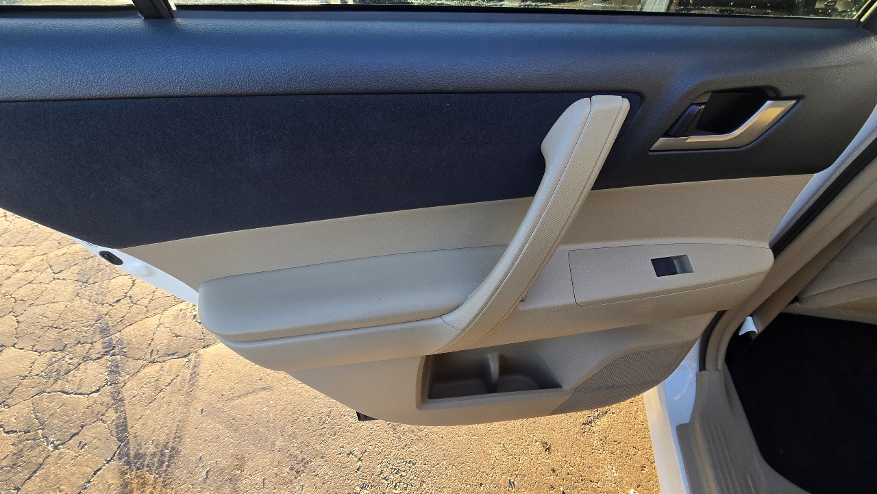 Toyota Highlander 4WD 2013