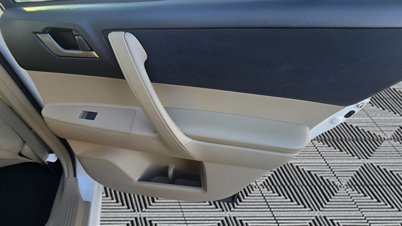 Toyota Highlander 4WD 2013