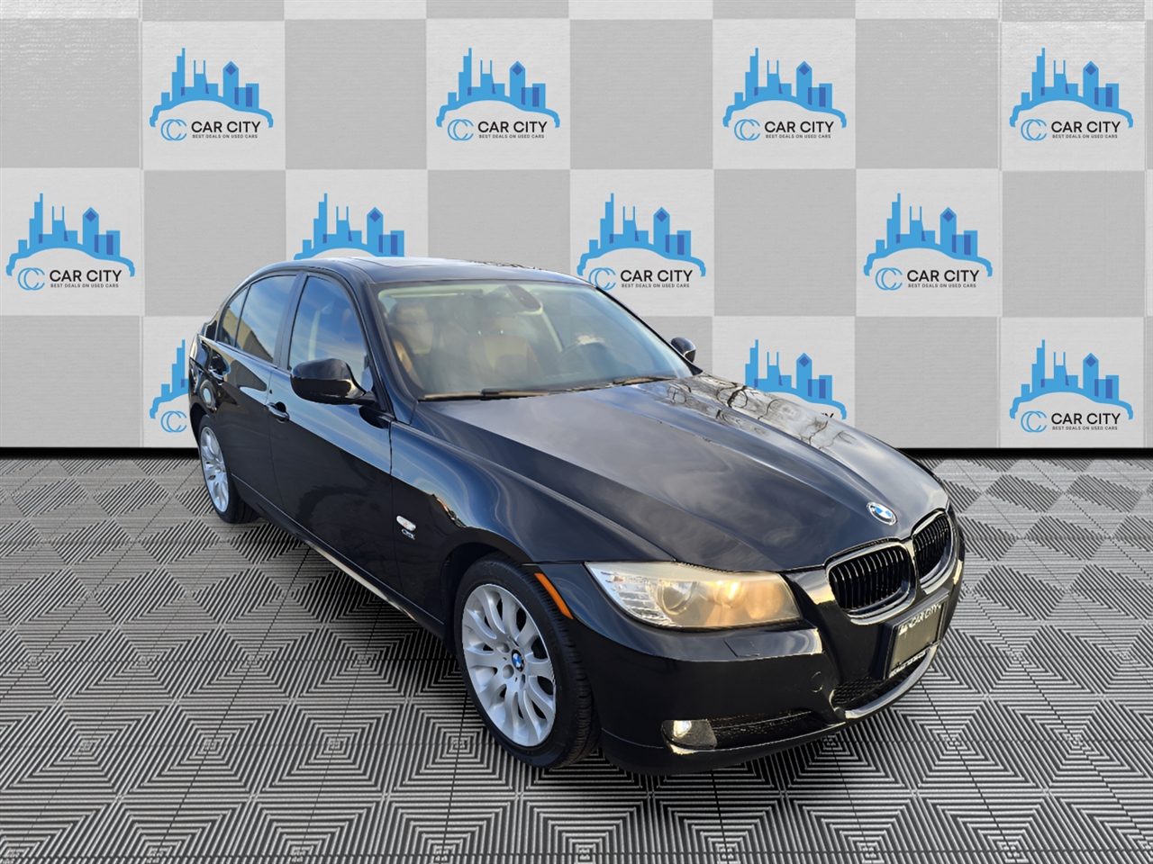 BMW 3-Series 328i xDrive SA 2011