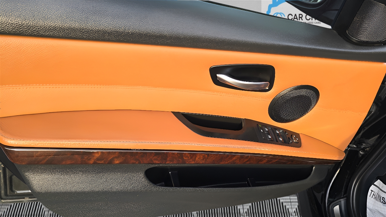 BMW 3-Series 328i xDrive SA 2011