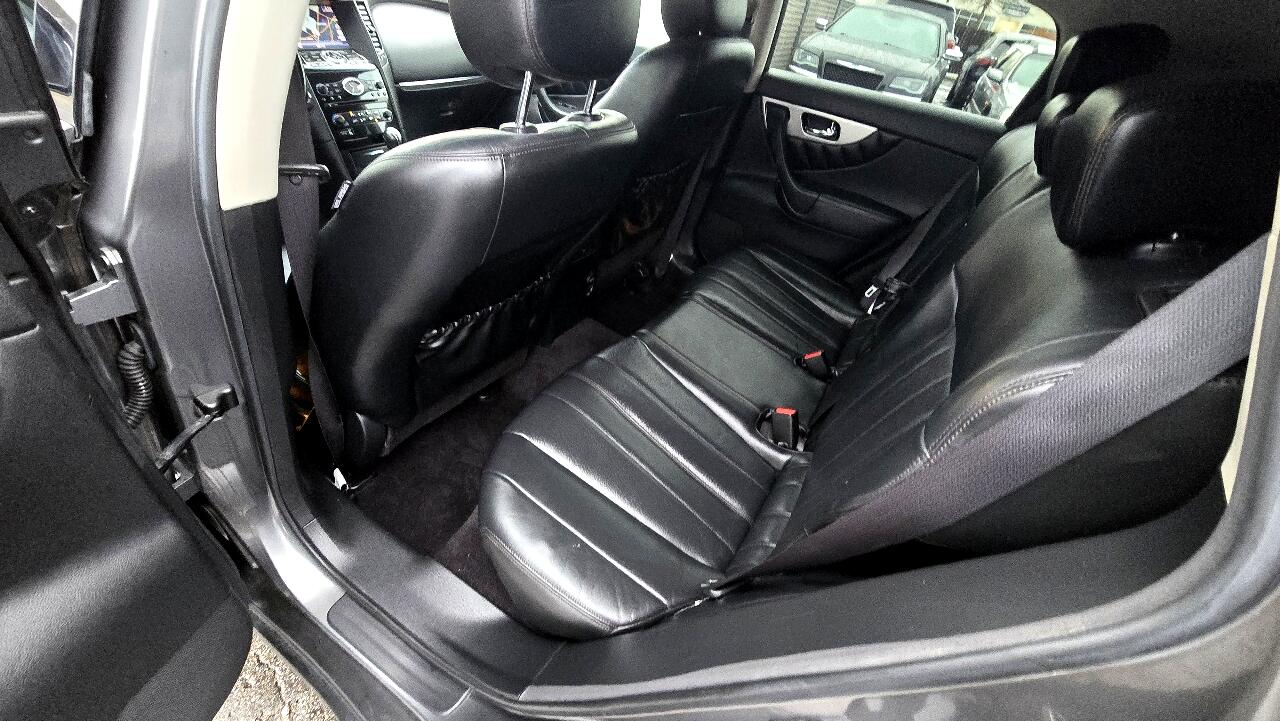 Infiniti QX70 Base AWD 2014