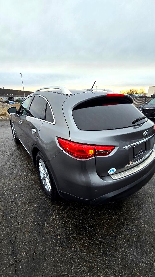 Infiniti QX70 Base AWD 2014