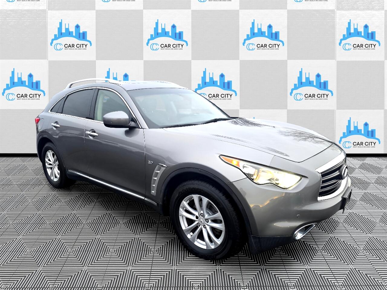 Infiniti QX70 Base AWD 2014