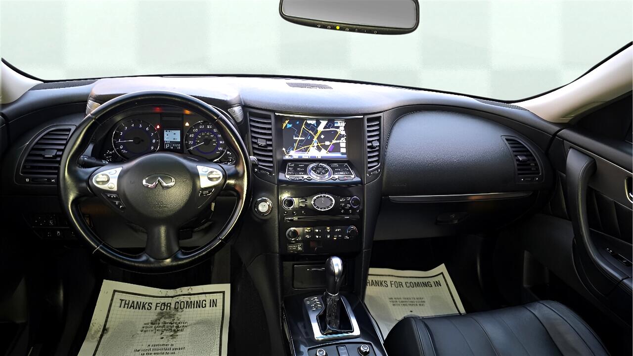 Infiniti QX70 Base AWD 2014