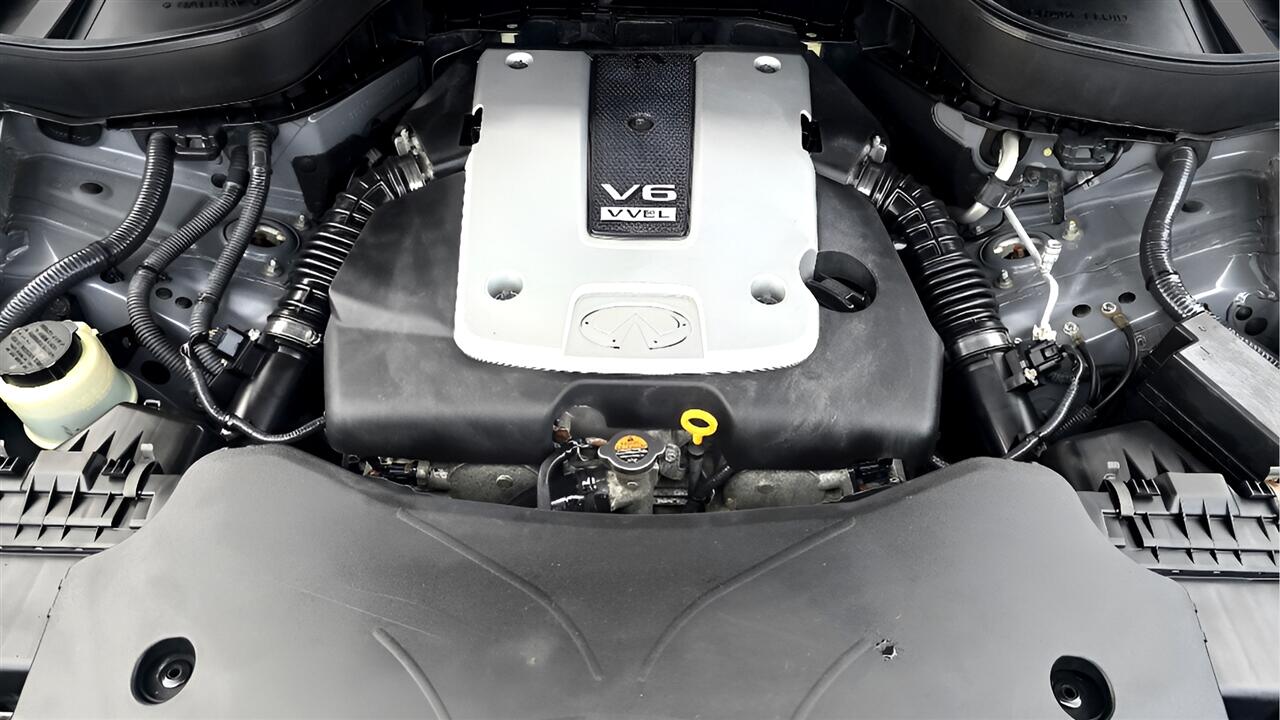 Infiniti QX70 Base AWD 2014