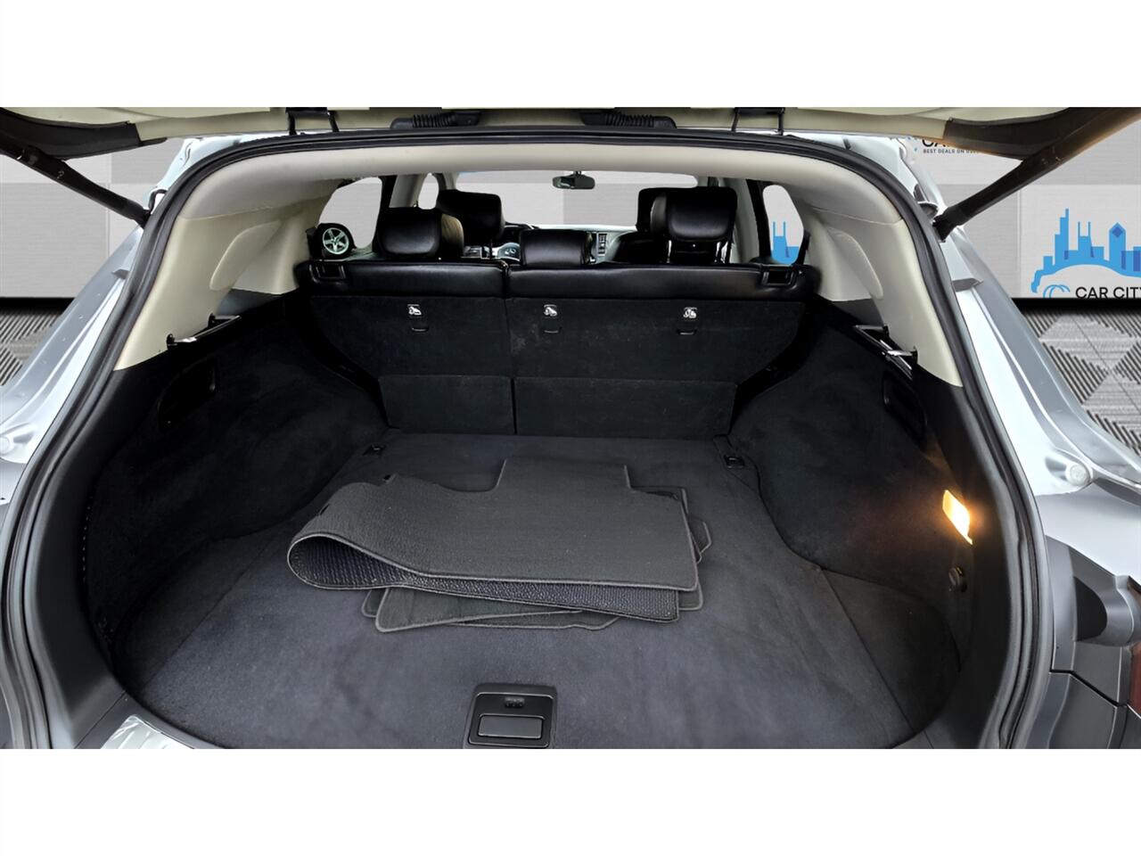 Infiniti QX70 Base AWD 2014