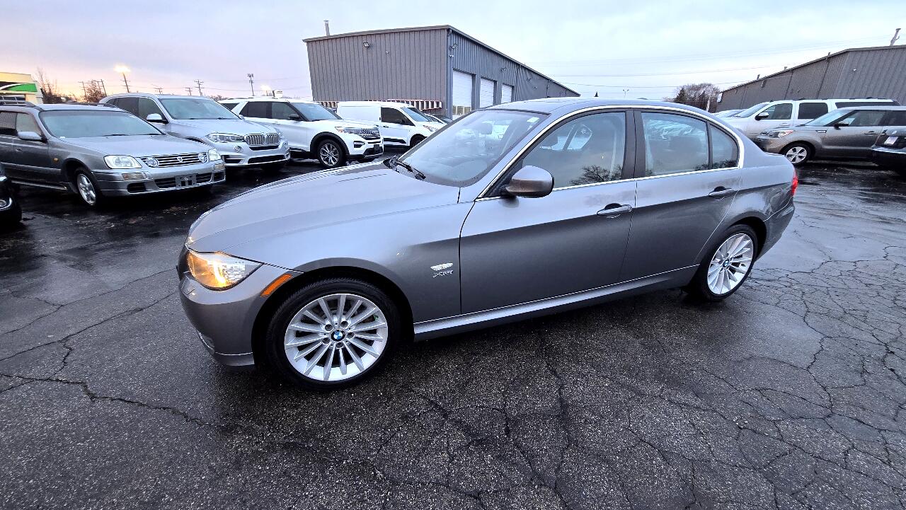 BMW 3-Series 335i xDrive 2011