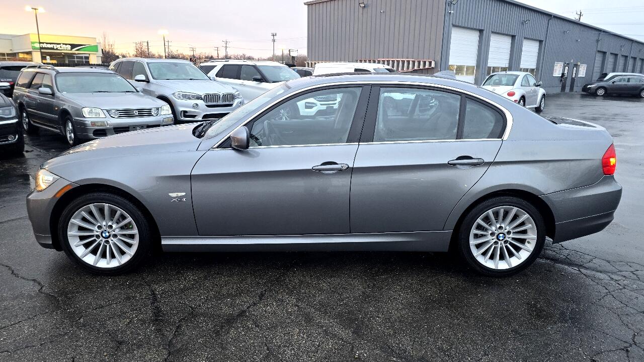 BMW 3-Series 335i xDrive 2011