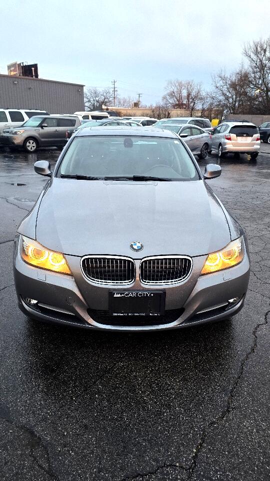 BMW 3-Series 335i xDrive 2011