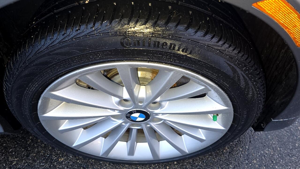 BMW 3-Series 335i xDrive 2011