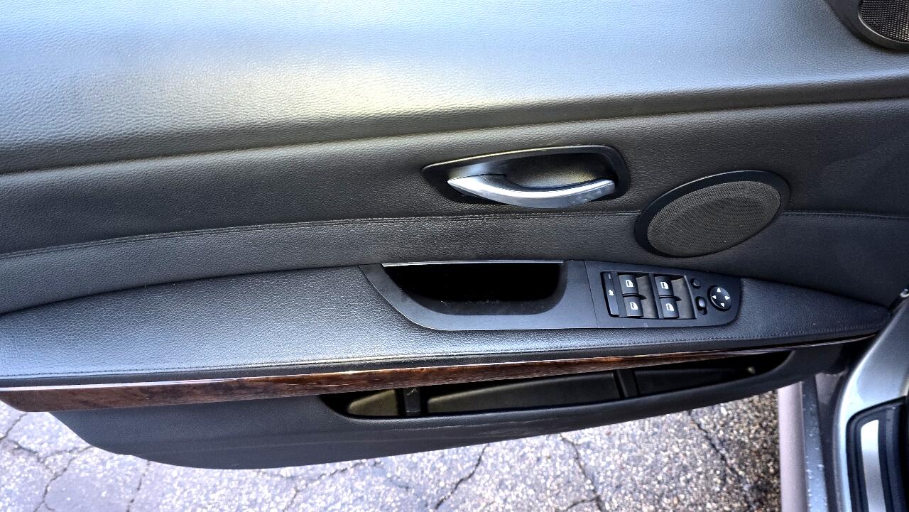 BMW 3-Series 335i xDrive 2011