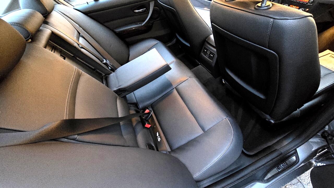 BMW 3-Series 335i xDrive 2011