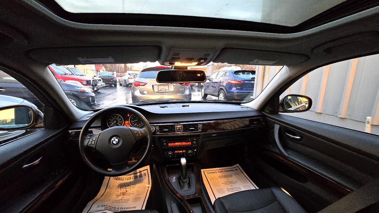 BMW 3-Series 335i xDrive 2011