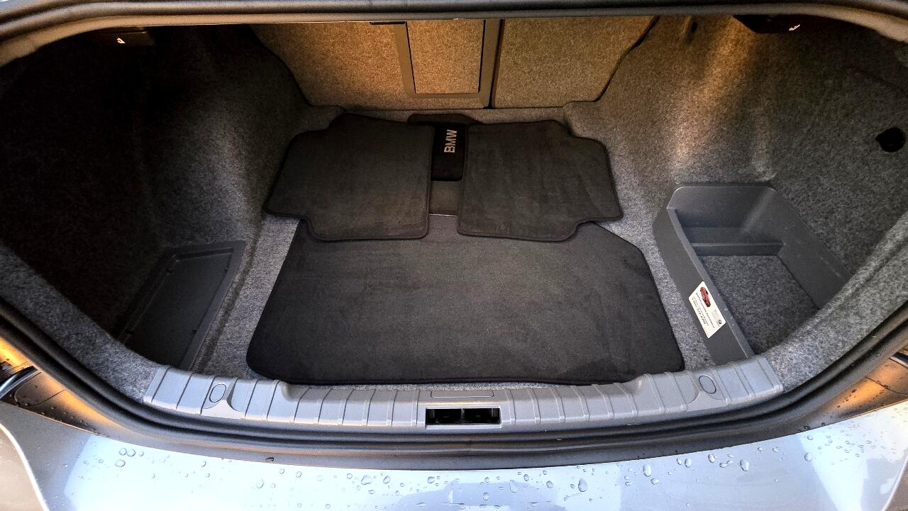 BMW 3-Series 335i xDrive 2011