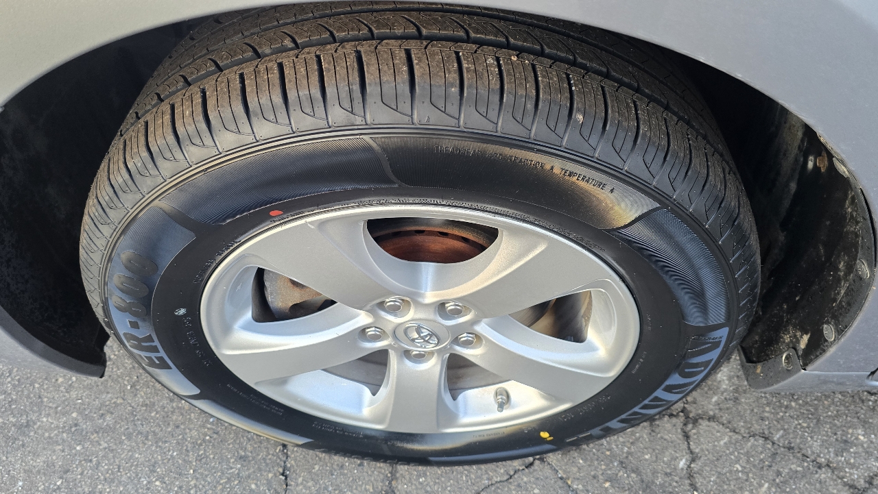 Toyota Sienna LE FWD 8-Passenger V6 2013