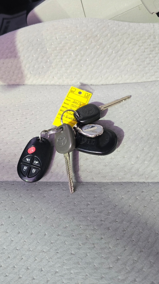 Toyota Sienna LE FWD 8-Passenger V6 2013