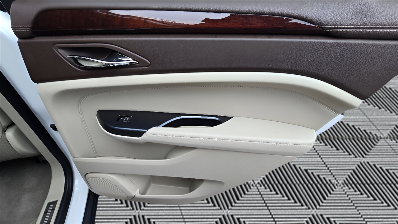 Cadillac SRX Luxury Collection AWD 2014